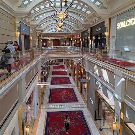 the shops at wynn and encore